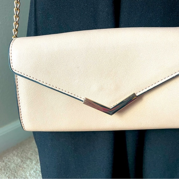 Urban expressions tan cross body bag hester envelope gold hardware vegan - Picture 6 of 6